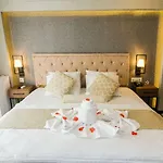Lägenhetshotell Hit Avcilar 4*